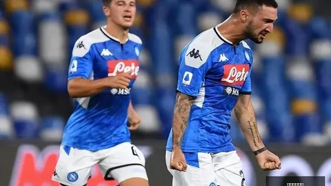 沙特转会风云：赖因德斯之父揭露1亿欧转会费真相，巨款背后无伪善